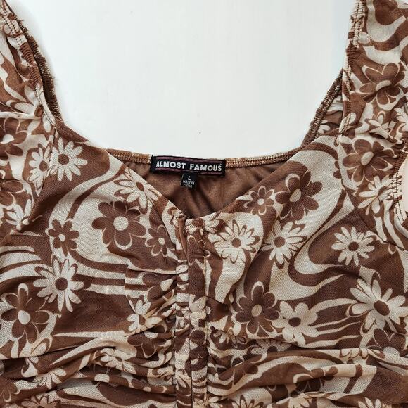 Almost Famous Floral Print Ruched Crop Top Size L - Picture 3 of 7